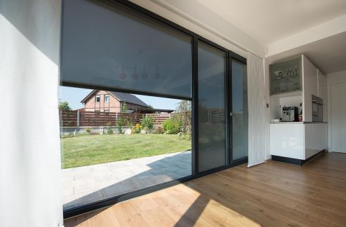 Svislá fasádní clona 5